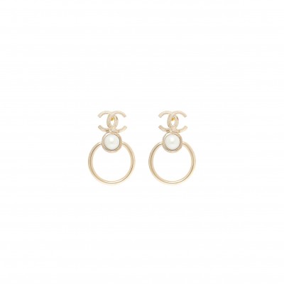 CHANEL METAL PEARL CC HOOP DROP EARRINGS AB7522